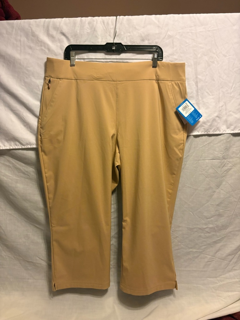 NWT Columbia Women's Tan Cropped Performance Pants XXL